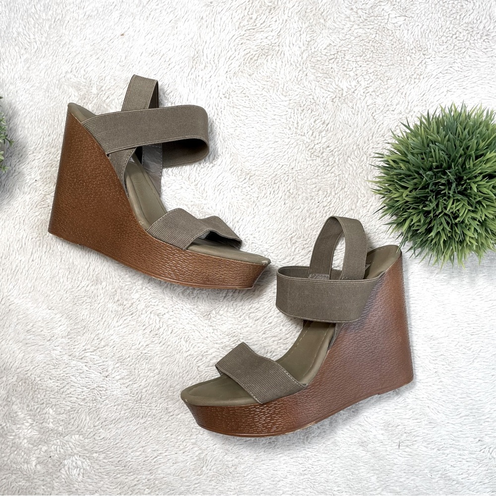 Steve Madden Wedges